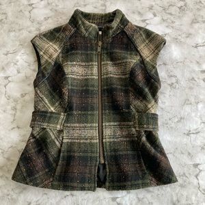 Multi color vest of green and black 32 percent wool